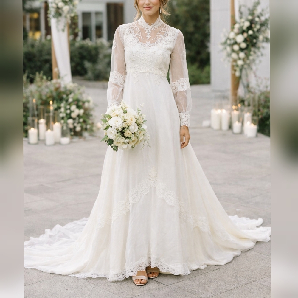 Union Made Vintage 70s 80s Candlelight Lace Chiffon Wedding Dress sz 10